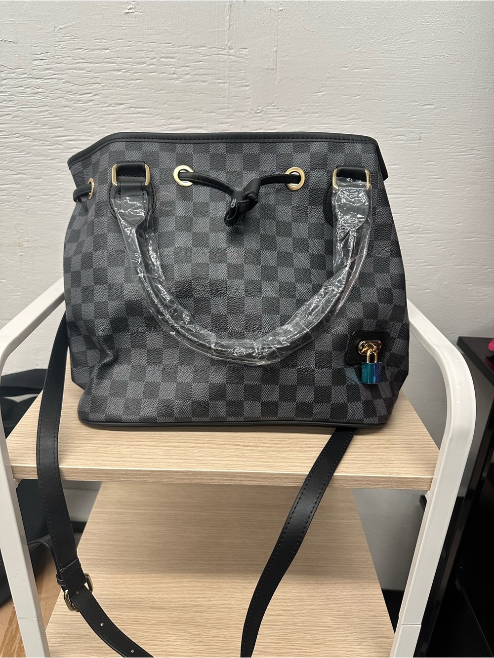 Women’s cross body bag
